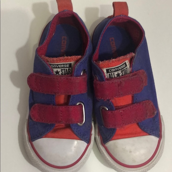 Toddler Velcro strapped converse - Picture 2 of 4